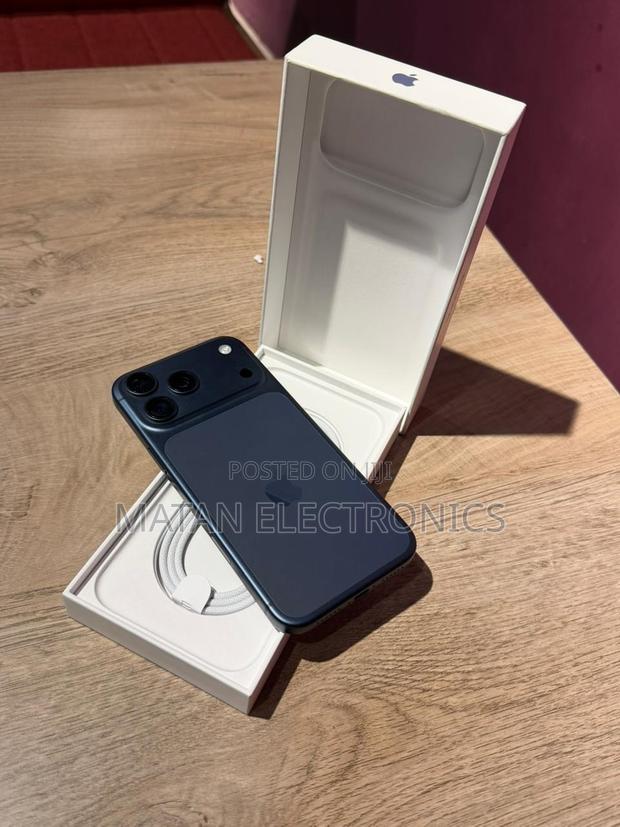 New Apple iPhone 17 Pro Max 512 GB Blue - thumbnail 2