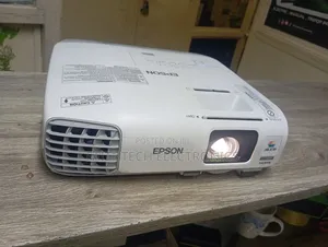 Refurbished Epson Projector – Super Bright Clean Fully Tested
