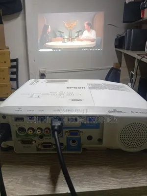 Epson Hd Projector – Like New
