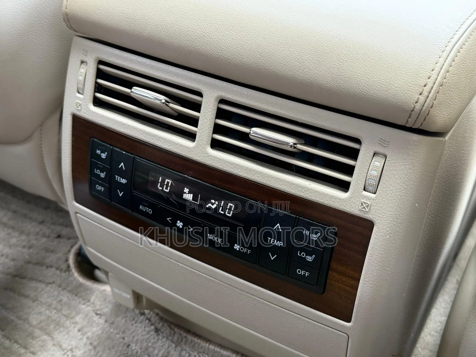 Toyota Land Cruiser 2018 Silver