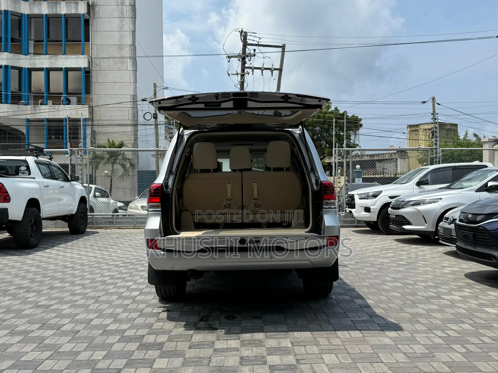 Toyota Land Cruiser 2018 Silver