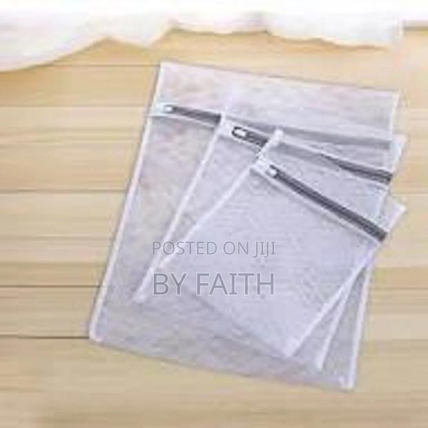 Set of 6 Premium Laundry Mesh Bags With Zipper