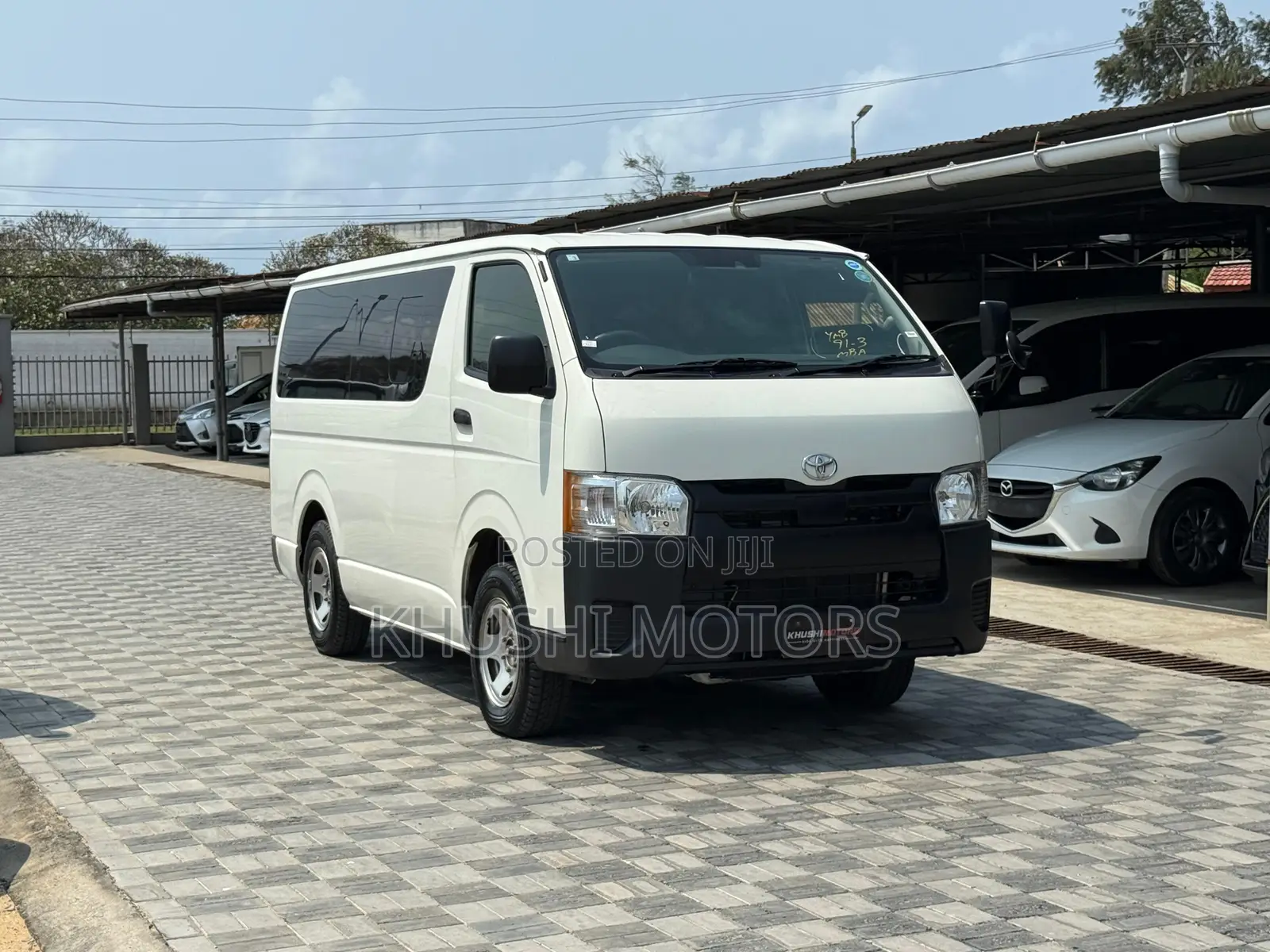 Toyota Regius 2018 White