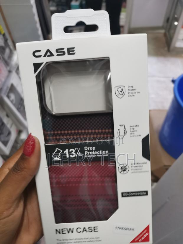 Maledan for iPhone 17 Pro Max Case Carbon Fiber Shockproof Tpu - main view