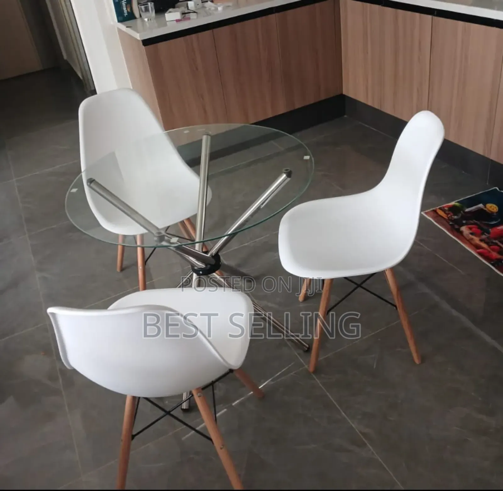 Classic Dinning Set