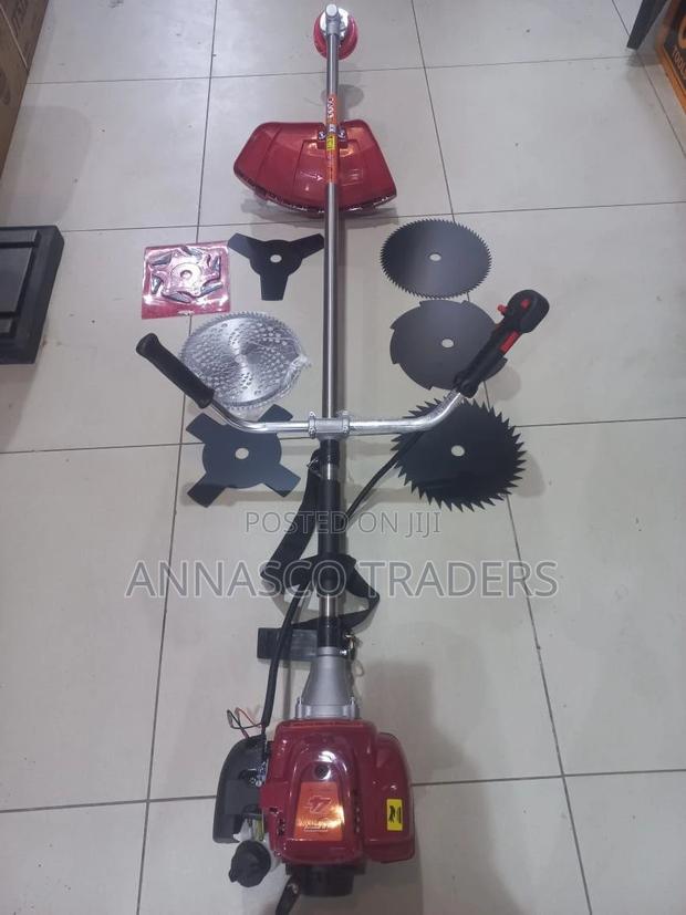 Powerful Premier Brush Cutter 4 Stroke