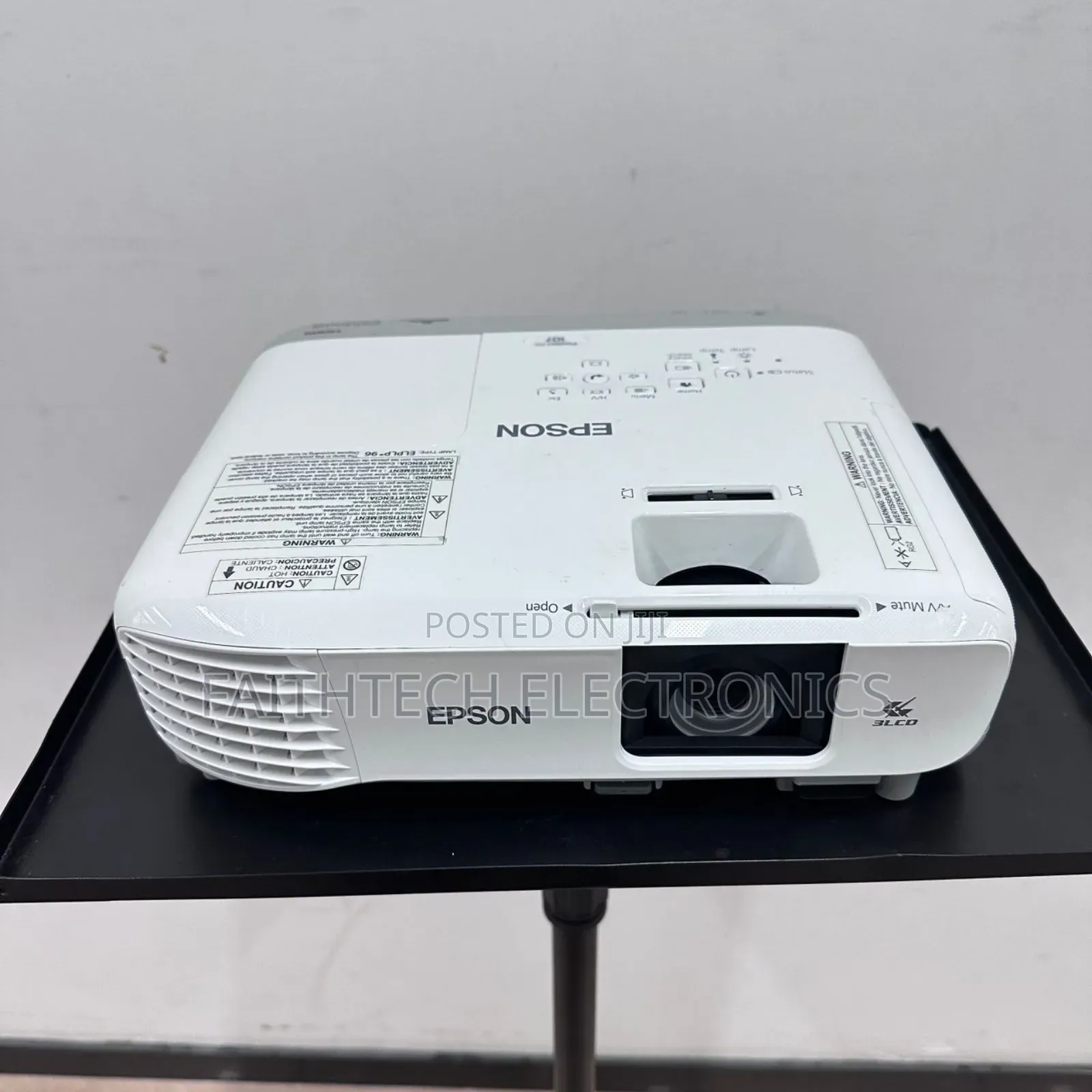 Epson Projector – Clear Daylight Display