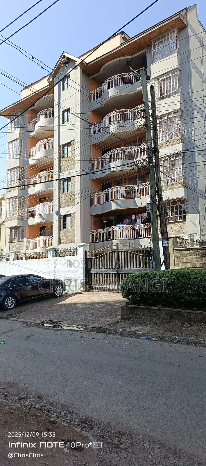 2bdrm Block of Flats in Langata Street for sale