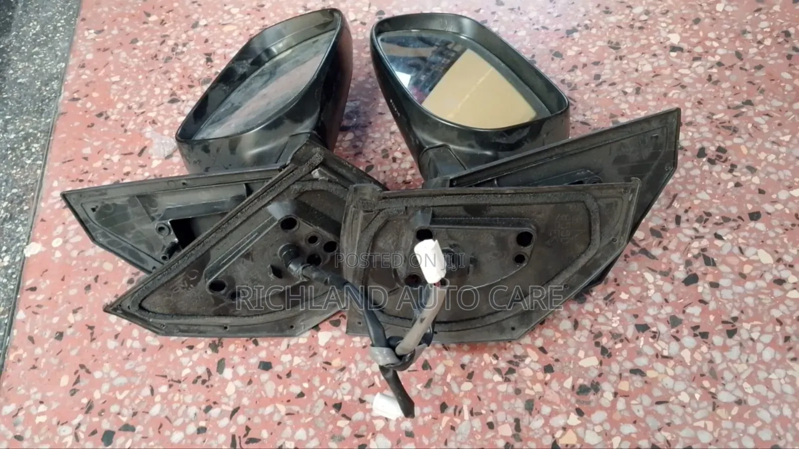 Side Mirror Axio 141