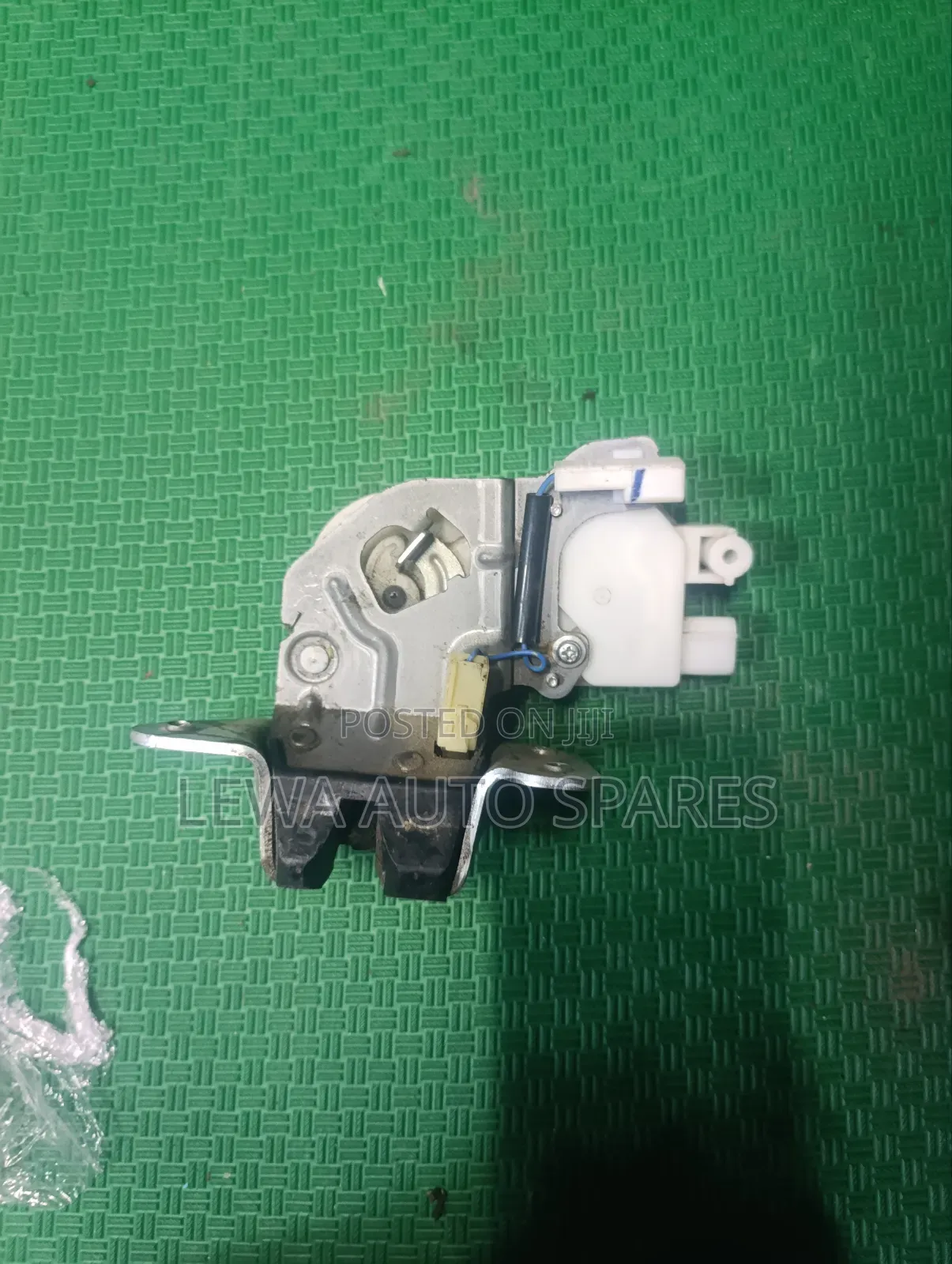 Tailgate/Boot Lock Mitsubishi
