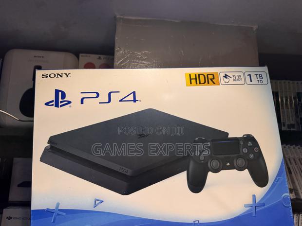 Ps4 Slim Console - main view