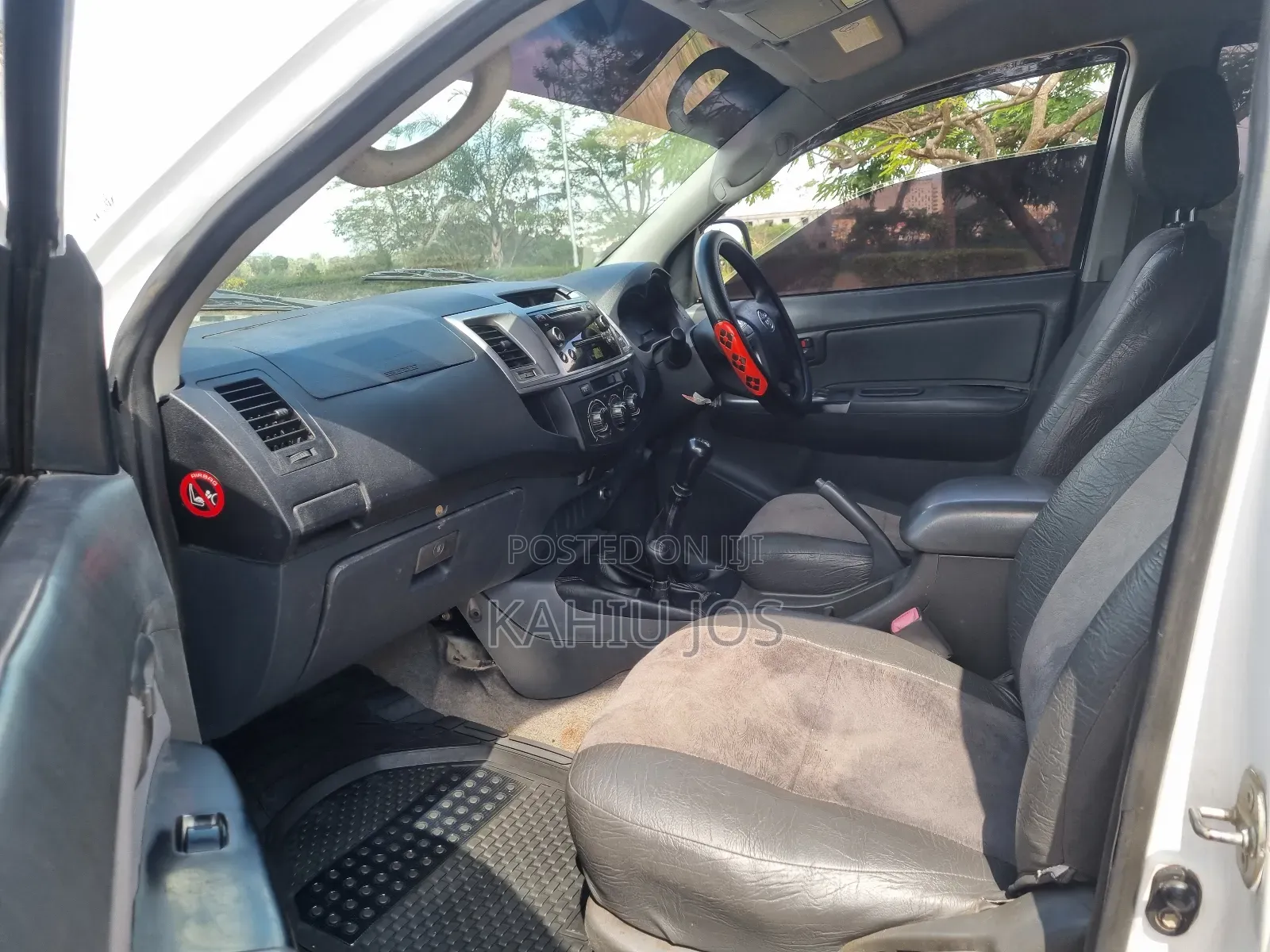 Toyota Hilux 2014 White