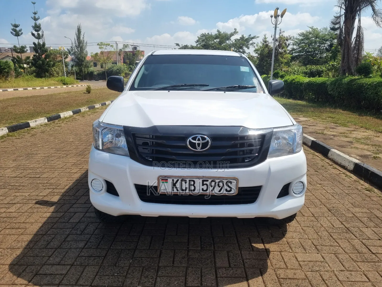 Toyota Hilux 2014 White