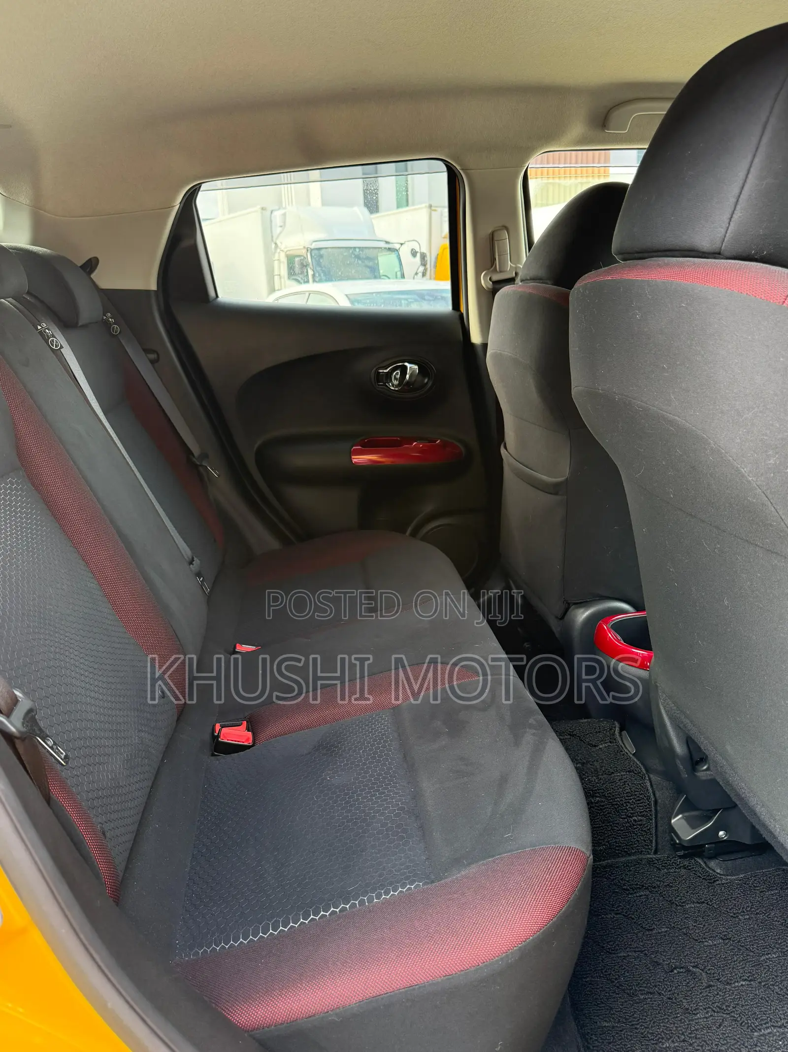 Nissan Juke 2018 Yellow