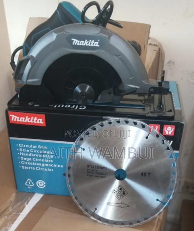 Makita Circular Saw With Blade/Circular Saw