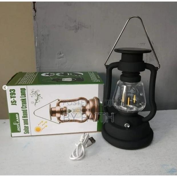 Lantern Solar and Hand Crank Lamp][][]