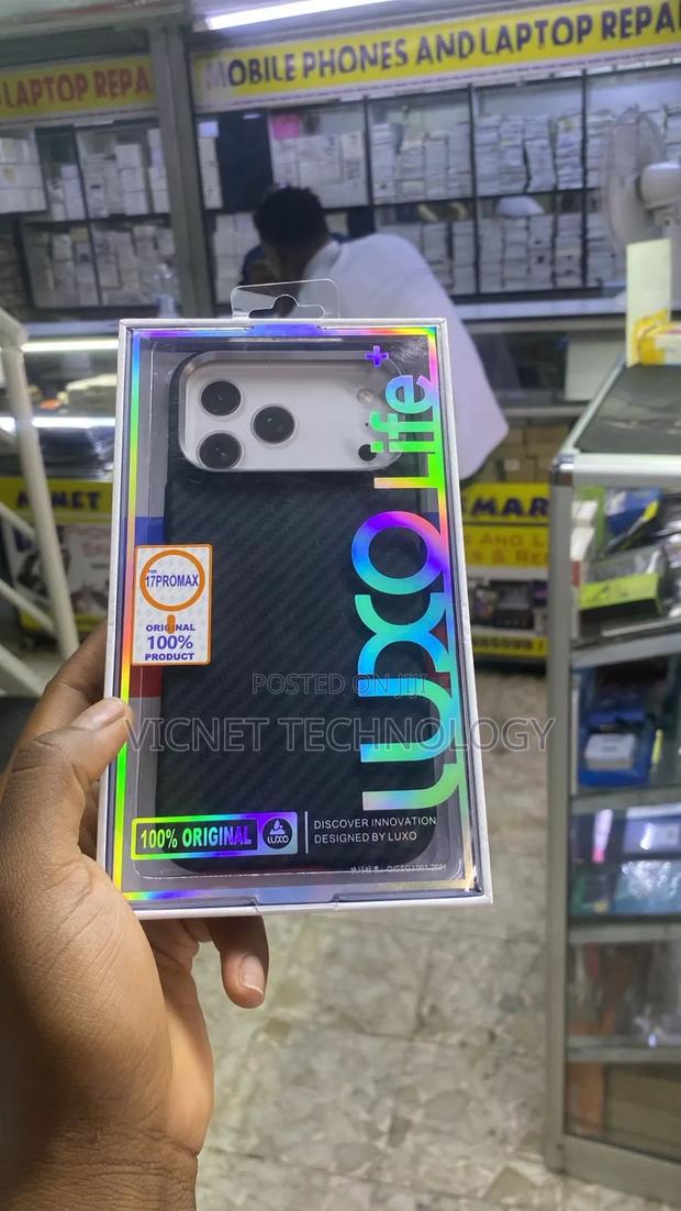 iPhone 17 Pro Max Tribal Smart Cover - thumbnail 3