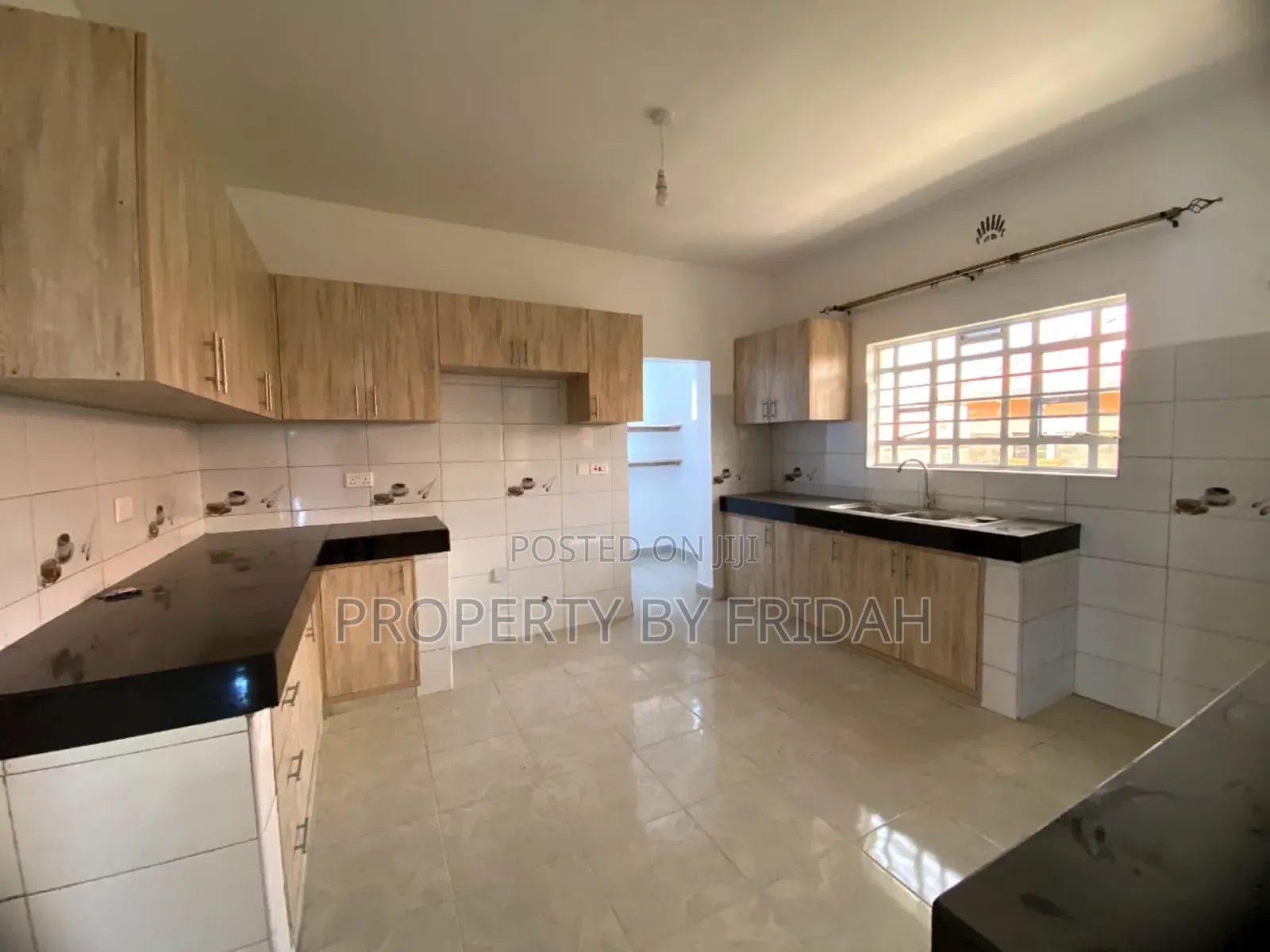 3bdrm Bungalow in Kitengela for sale