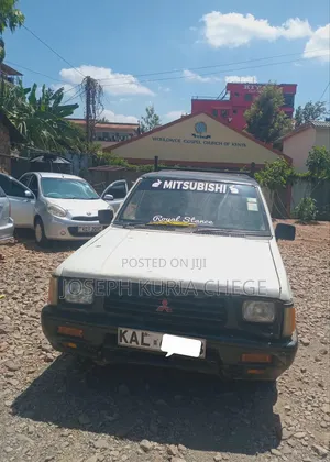 Mitsubishi L200 Pickup Truck