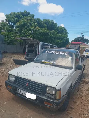 Mitsubishi L200 Pickup Truck