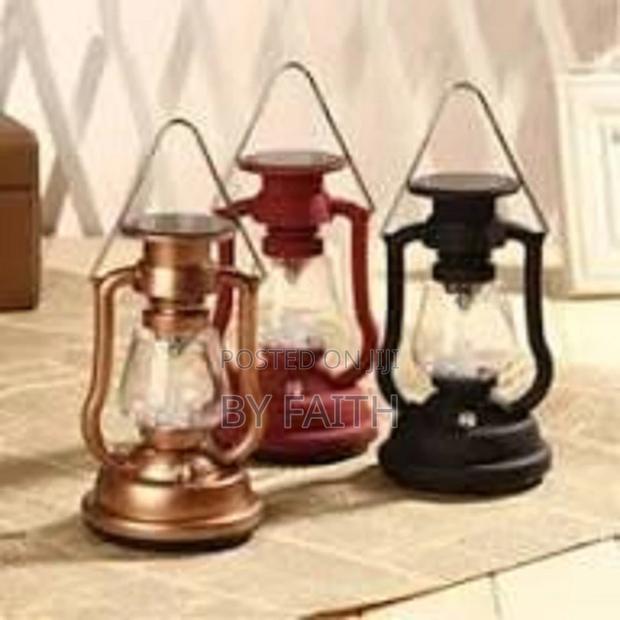 *Solar Vintage Handcrank Lamp Small Lantern* Solar Charger