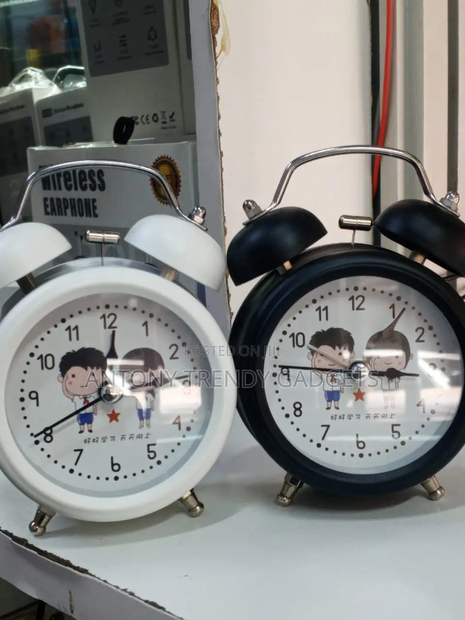 Classic Cartoon Twin-bell Alarm Clock For Students & Bedrooms
