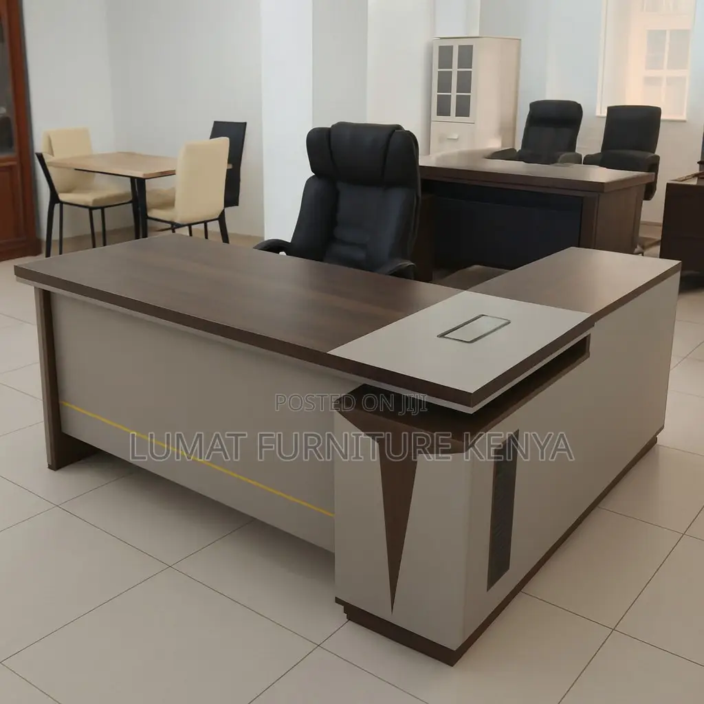 Modern Furnitured Workstation Desk