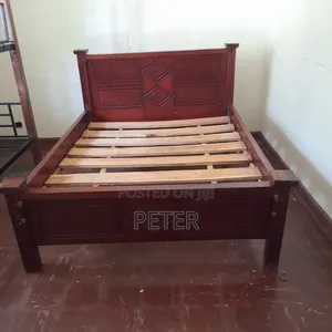 5x6 Queen Size Hardwood Bed Plus Moko 5x6 Matress