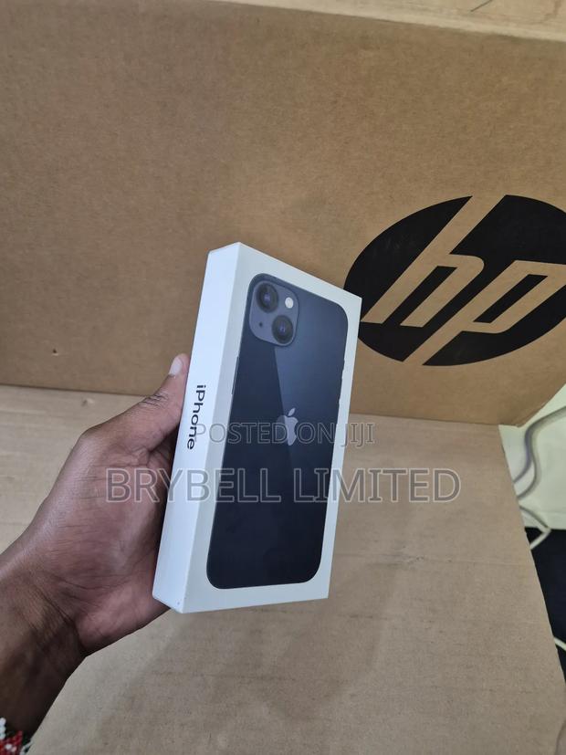 New Apple iPhone 13 128 GB Black - thumbnail 4