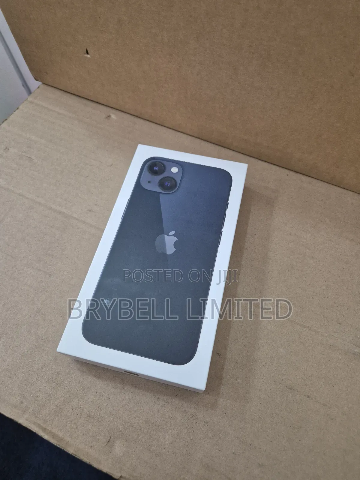 New Apple iPhone 13 128 GB Black