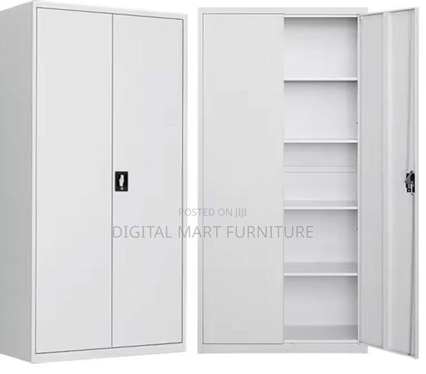 2 Door Heavy Steel Locker - thumbnail 4