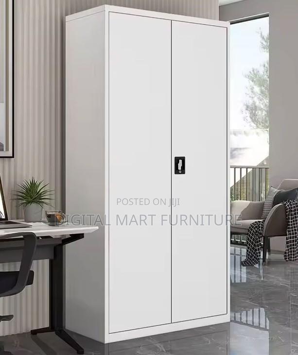 2 Door Heavy Steel Locker - thumbnail 10