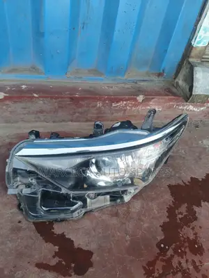 Auris 2016 Model Headlight Non Original