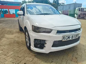Mitsubishi Outlander 2011 White