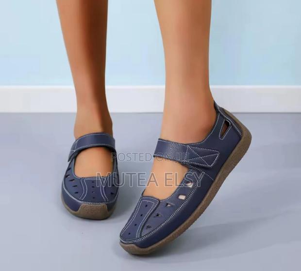 Black,Blue Grey Breathable Ladies Loafers