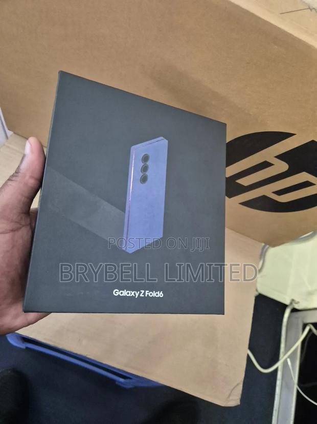 New Samsung Galaxy Z Fold6 512 GB Blue - main view