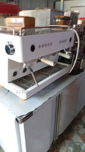 2-Group Espresso Coffee Machine, Ex-Uk.
Powerful, Reliable.