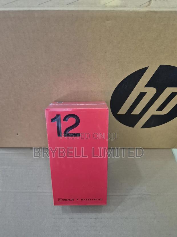 New OnePlus 12 512 GB White - main view