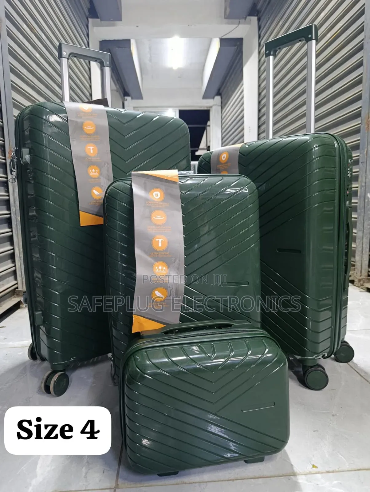 Suitcase 
Designer-Style Unbreakable Suitcase Bundle -