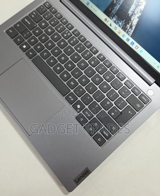 Laptop Lenovo Thinkbook 14 8GB Intel Core 7 SSD 512GB - thumbnail 3