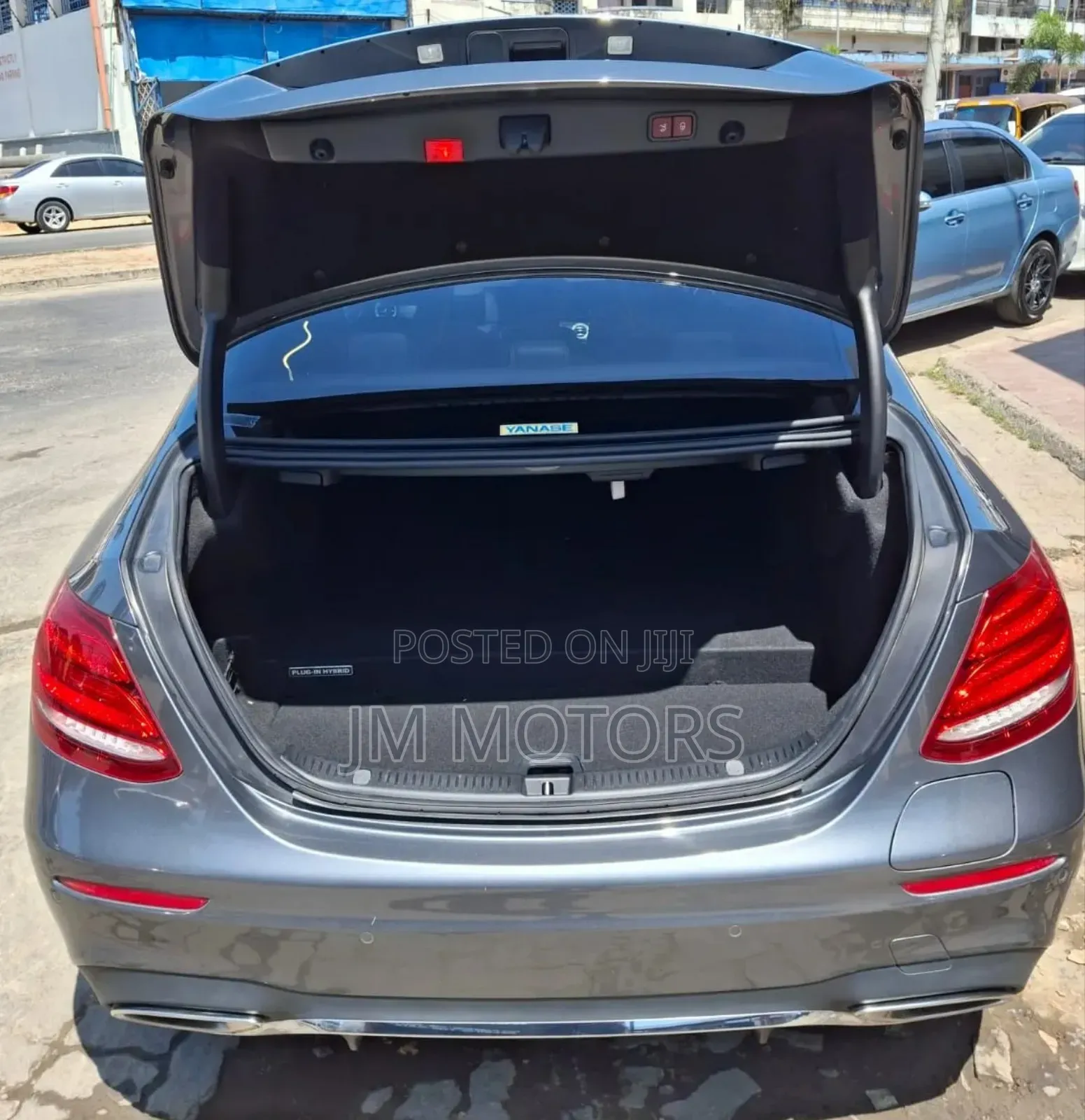 Mercedes-Benz E350e 2019 Gray