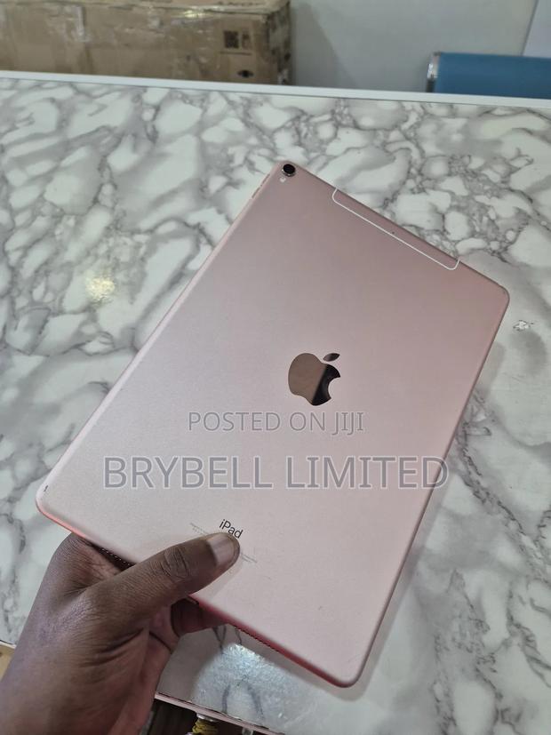 Apple iPad Pro 10.5 (2017) 512 GB - main view