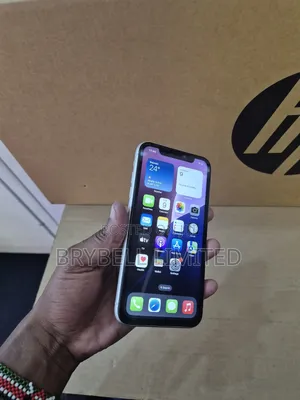 Apple iPhone 11 128 GB White