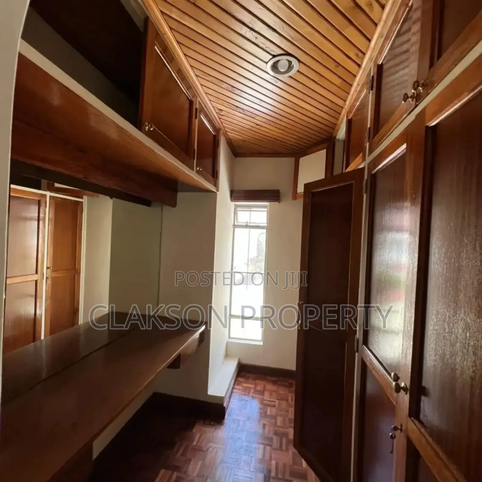 4bdrm Townhouse / Terrace in Kilimani for rent