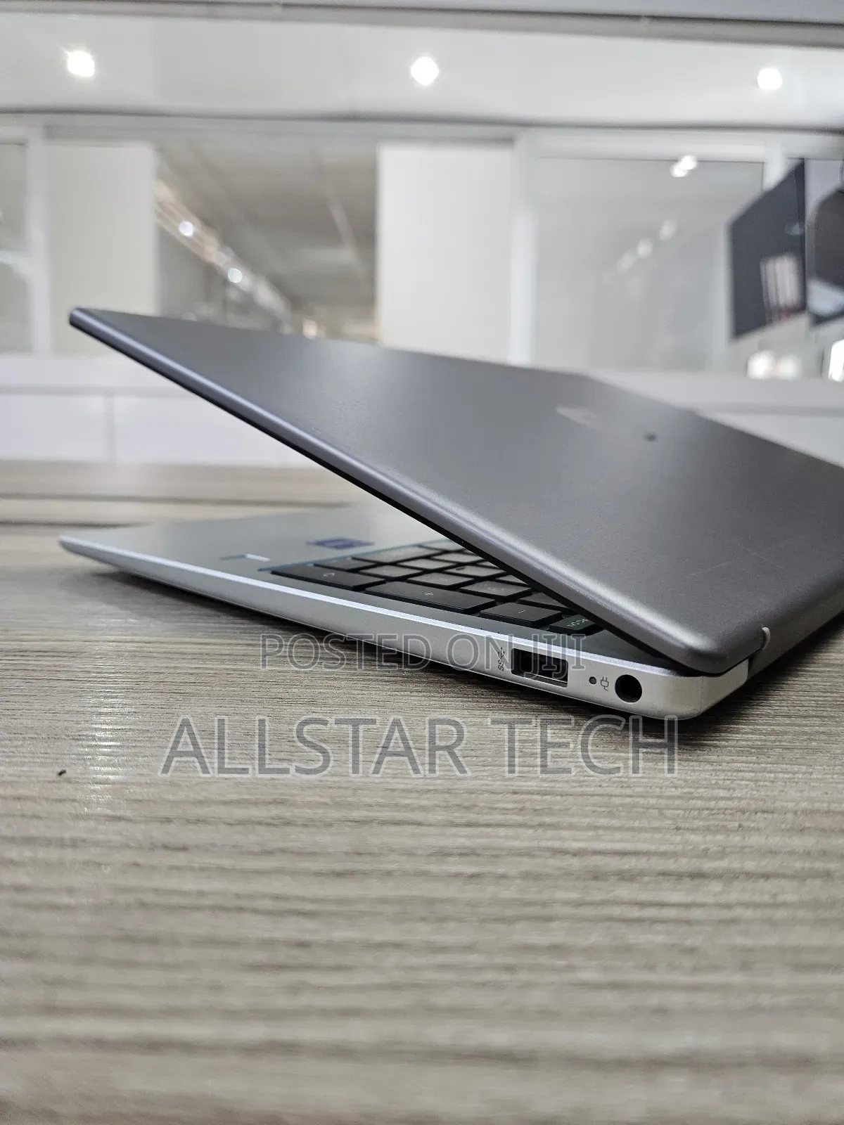 Laptop HP 250 G10 8GB Intel Core I5 SSD 256GB