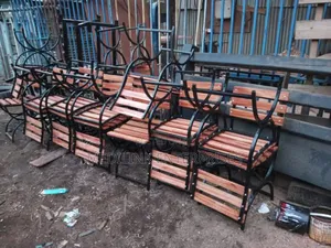 Wooden Metallic Garden Outdoor Umbrella Chairs