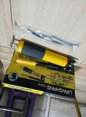 Manual Grease Gun 500cc - thumbnail 2