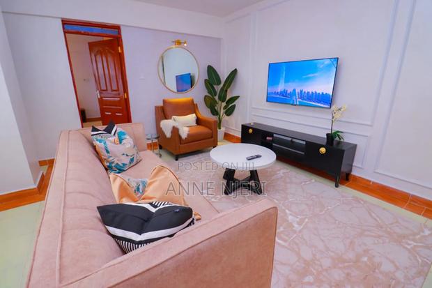 Amazing 2bdrm Available in Garden Estate - main view