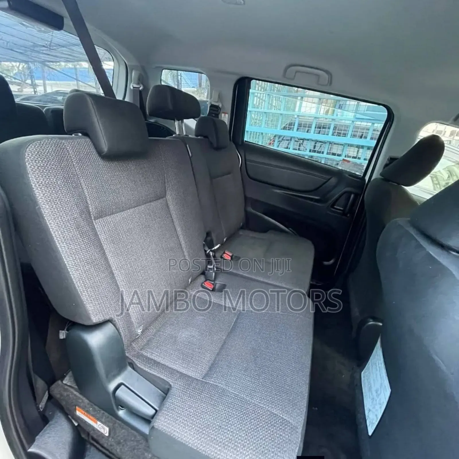Toyota Sienta 1.5 FWD 2020 White