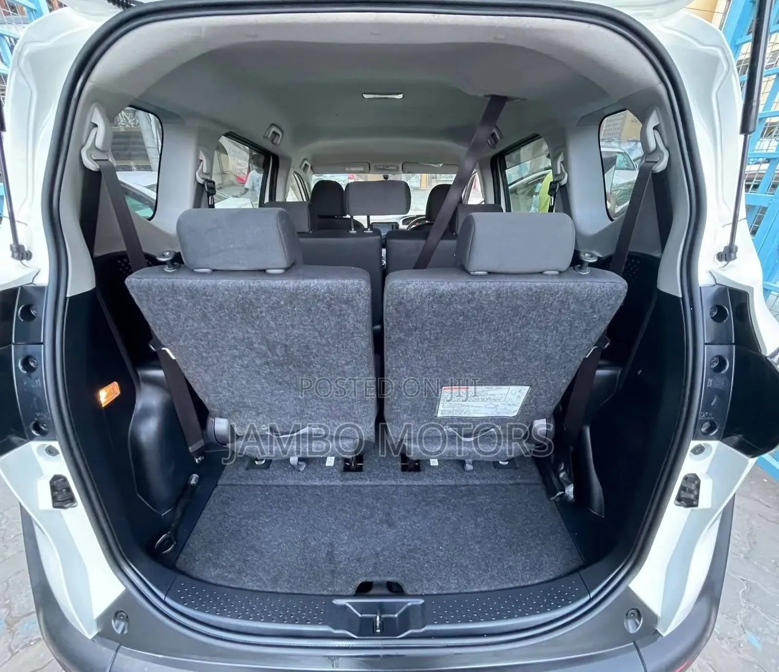 Toyota Sienta 1.5 FWD 2020 White